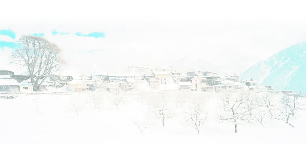 Snow-covered Himachal Pradesh village nestled among the mountains